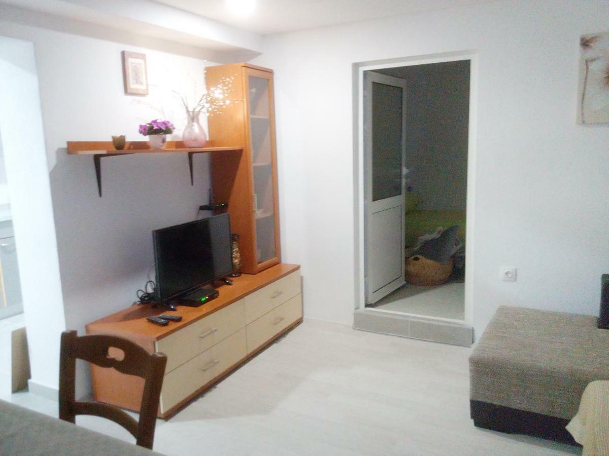 Apartament Pavlić 2 Omiš Zewnętrze zdjęcie